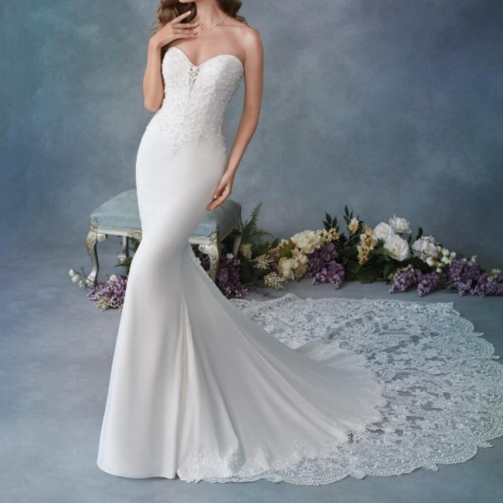 Kenneth Winston 1818 Wedding Dress in light ivory size 24